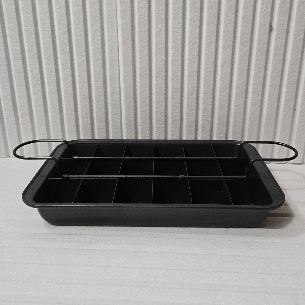 Nonstick Brownie‎ Pan with Divider Baking Tray 18 Squares Handles